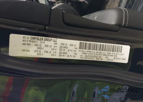 2014 Jeep Grand Cherokee Overland z USA, uszkodzony, nr VIN 1C4RJFCG1EC527518